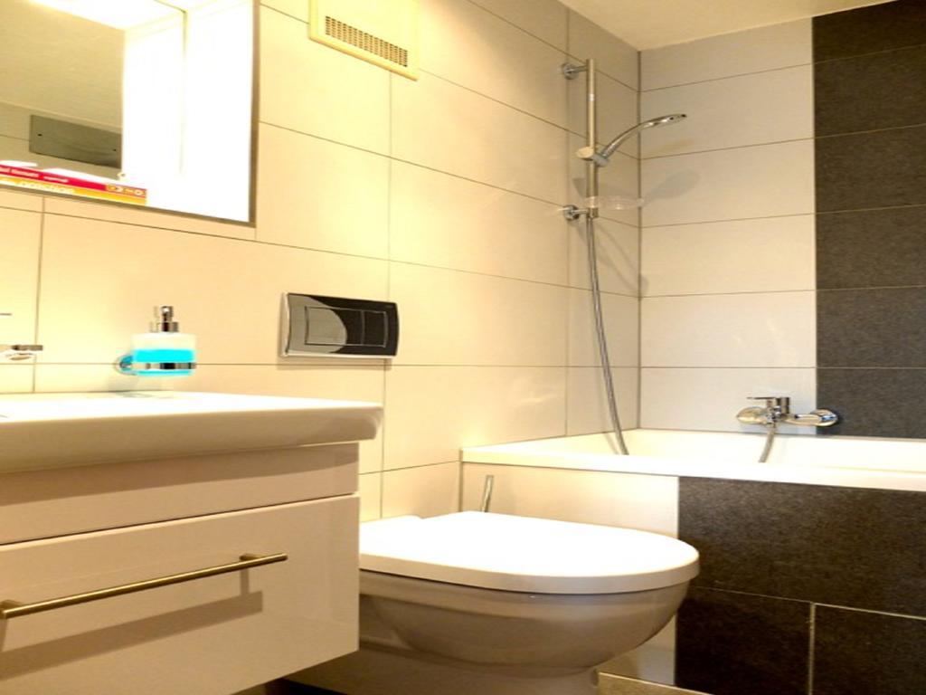 Hotel Am Schelztor Esslingen am Neckar Стая снимка