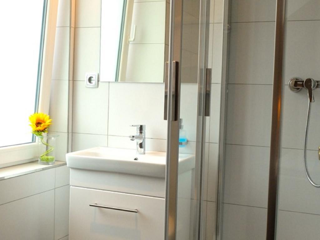 Hotel Am Schelztor Esslingen am Neckar Стая снимка