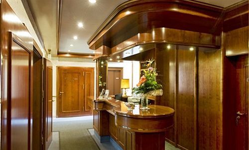 Hotel Am Schelztor Esslingen am Neckar Екстериор снимка