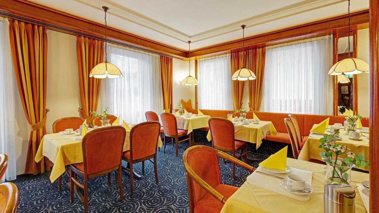 Hotel Am Schelztor Esslingen am Neckar Екстериор снимка