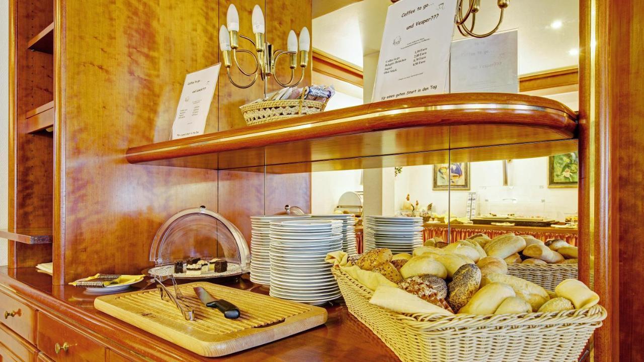 Hotel Am Schelztor Esslingen am Neckar Екстериор снимка