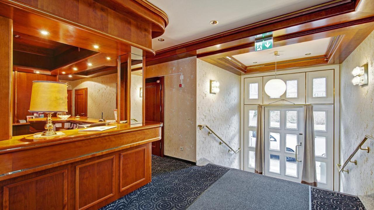 Hotel Am Schelztor Esslingen am Neckar Екстериор снимка